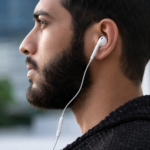Green Lion Wired Mono Earphone with Lightning Connector - White - Image 4